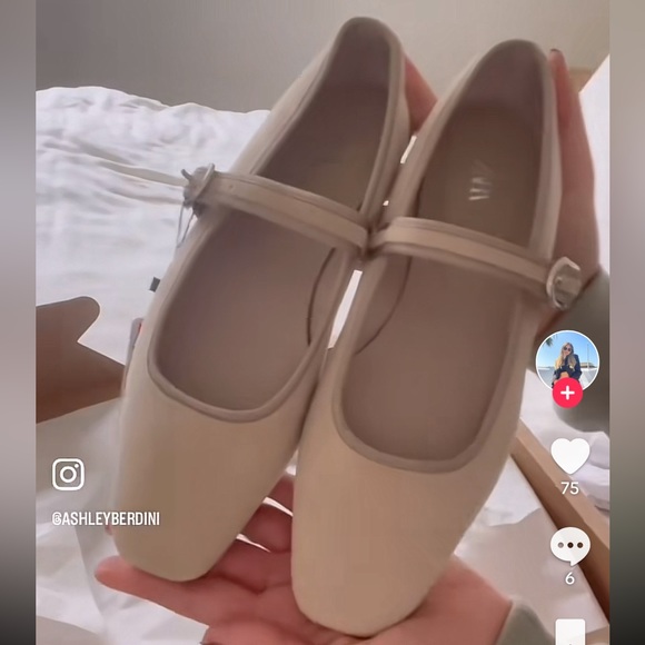 Zara Flat ballet Velvet Mary Jane Shoes Buckled strap comfort Sole Taupe Neutral - Picture 2 of 15